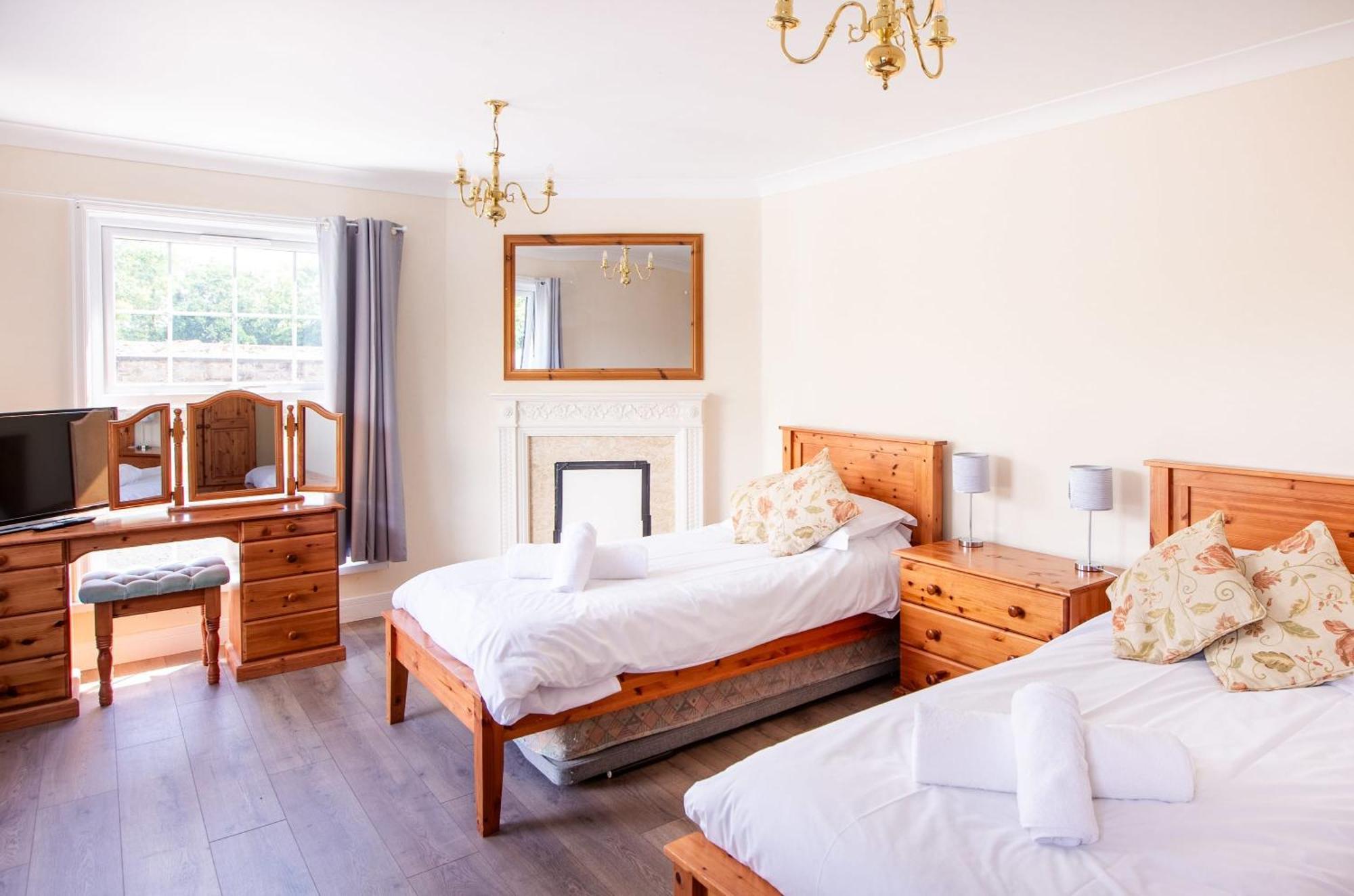 ביוד Stunning 6 Bedroom Cottage Near Cornish Coast מראה חיצוני תמונה